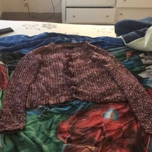 selling a short v- neck sweater & long sleeves